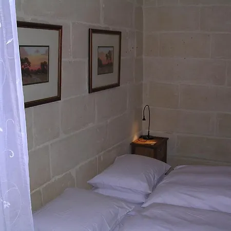 V. B. Valletta